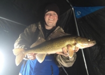 Voyageur Park Lodge - Ice Fishing
