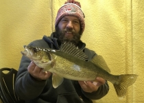 Voyageur Park Lodge - Ice Fishing