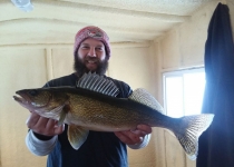 Voyageur Park Lodge - Ice Fishing