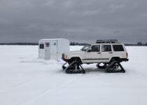 Voyageur Park Lodge - Ice House Rentals